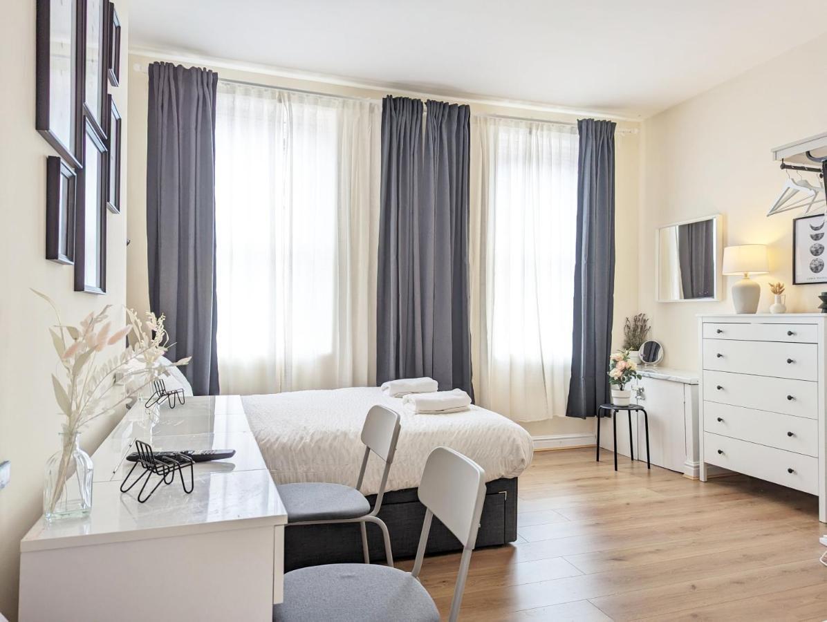 Guest Rooms In Anfiled Near Stadium, Free Parking Liverpool Exterior foto